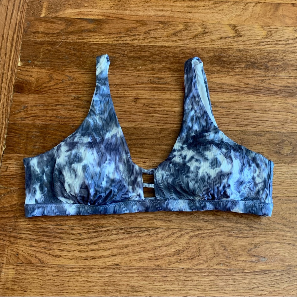Athleta Blue tie-dye Bikini Top Swimwear Women’s Medium